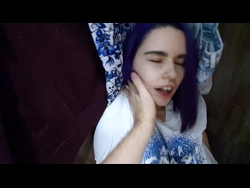 ❤️ Atopo a miña irmá no armario e axudouna a correrse ❤️ Vídeo de sexo na pornografía gl.xxxshake.ru ﹏